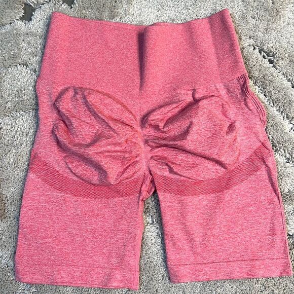 BUM SCULPTING BIKER SHORTS - Picture 1 of 3